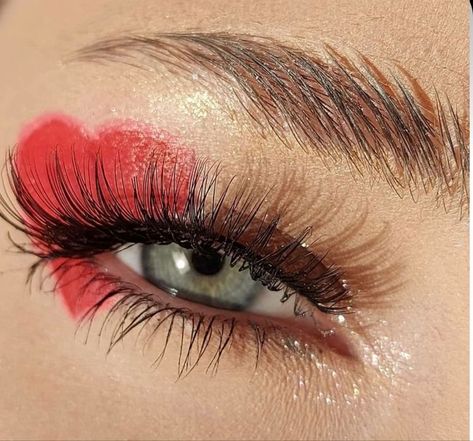 Heart Around Eye Makeup, Valentine’s Day Halloween Costumes, Queen Of Heart Makeup Ideas, Queen Of Hearts Make Up Halloween, Cupid Inspired Makeup, Eye Heart Makeup, Queen If Hearts Makeup, Cupid Eye Makeup, Red Party Makeup