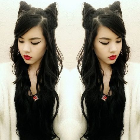 alovehatething:Cat ear buns inspired by @aprilfoolromance and @flamcis Cat Ear Buns, Cat Ears Hairstyle, Kawaii Hairstyles, Black Makeup, Athletic Hairstyles, Ear Hair, Curly Bob Hairstyles, Cat Ear, Halloween Hair