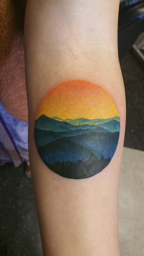 For Appalachian mountains, but with green instead of blue hues. Blue Ridge Mountains Tattoo, Tattoo Mountains, Moutain Tattoos, Nc Tattoo, Berg Tattoo, Mountains Tattoo, Circular Tattoo, Mountain Tattoo Design, Sunset Tattoos