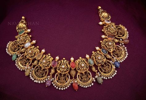 Navrathan Necklace Gold, Navaratna Chain, Navaratna Jewellery, Pearl Earrings Designs, 22 Carat Gold Jewellery, Bridal Necklace Designs, Gold Jewels Design, Antique Necklaces Design, New Gold Jewellery Designs