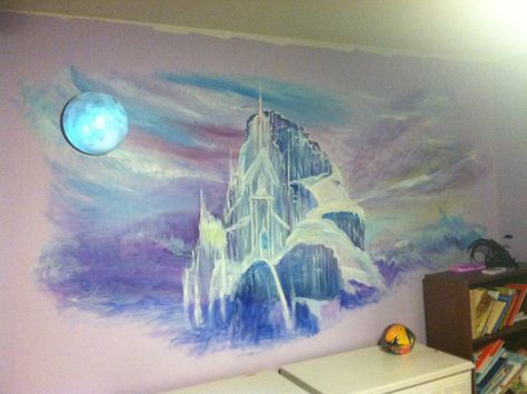 Einin's room Elsa's frozen ice castle Toddler Frozen Bedroom, Frozen Mural, Lavender Girls Room, Frozen Theme Room, Frozen Inspired Bedroom, Frozen Nursery, Frozen Girls Room, Frozen Mural Bedrooms, Frozen Wall Decals