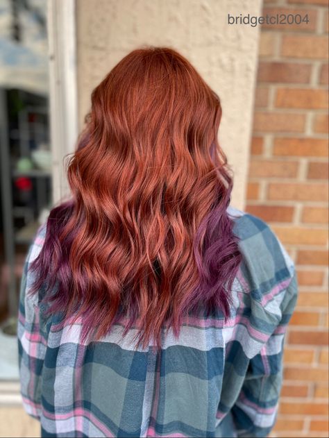 Purple And Auburn Hair, Purple Highlights Red Hair, Ginger Hair Purple Highlights, Purple Ginger Hair, Ginger Hair With Purple, Ginger Hair With Purple Highlights, Copper Hair With Pink Highlights, Ginger And Purple Hair, Purple And Red Hair