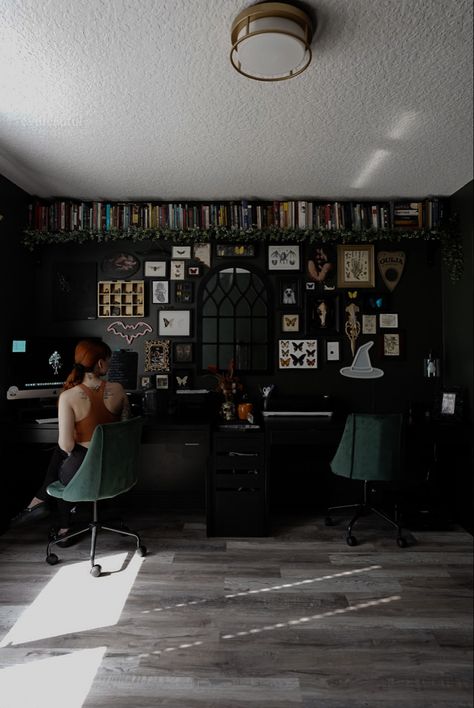 Spooky Home Office, Dark Cottage Core Home Office, Witch Core Living Room, Goth Office Aesthetic, Home Office Witchy, Slytherin Aesthetic Decor, Slytherin Aesthetic Living Room, Slytherin Office Aesthetic, Home Office Goth