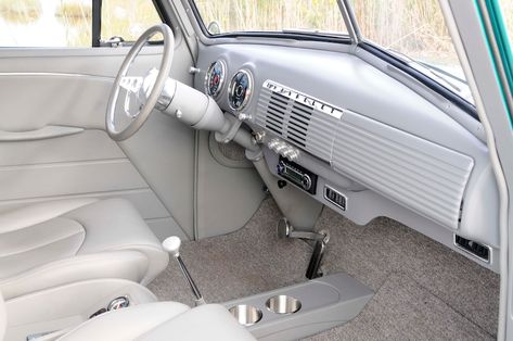 Chevy Truck Interior, Vintage Chevy Trucks, Rat Rod Trucks, Amc Gremlin, Chevy K10, Studebaker Trucks, Chevy 3100, Lowrider Trucks, Chevrolet 3100