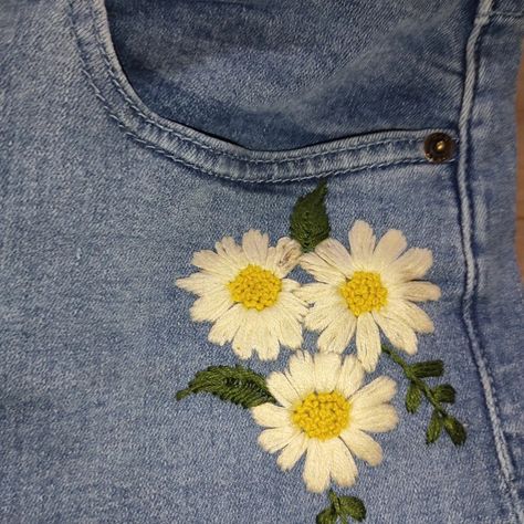 Flower pattern embroidery. I did embroidery on my jeans pockets. #embroiderydesign #embroidery #jeansembroidery Jeans Pocket Embroidery Design, Embroidery On Jeans Pocket, Jean Pocket Embroidery, Embroidery On Jeans, Flower Pattern Embroidery, Flower Embroidered Jeans, Jeans Pocket, Diy Jeans, Patterned Jeans