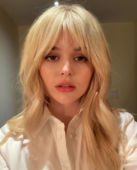 Emily alyn lind Emily Lind, Emily Alyn Lind, Hair Nutrition, Haircut And Color, Hair Inspo Color, Dream Hair, Aesthetic Hair, Hair Day, Hair Looks