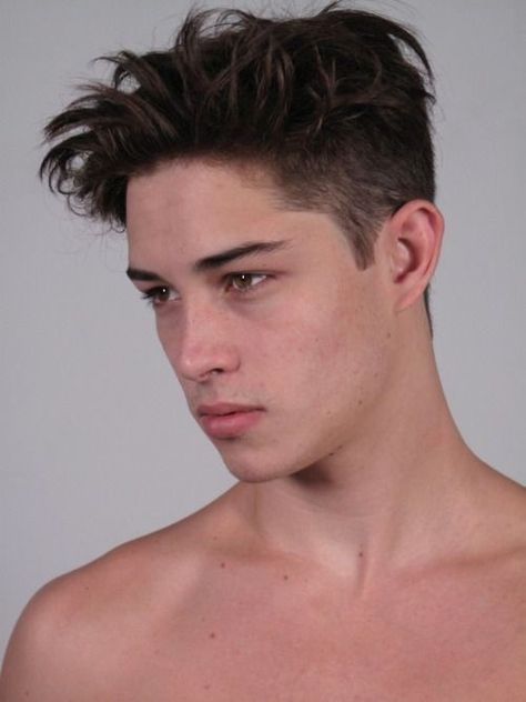 Low Fade Haircut Men's, Chico Lachowski, Top Hairstyles For Men, Big Nose Beauty, Mens Hair Colour, Summer Haircuts, Francisco Lachowski, Men's Haircuts, Men's Hairstyles