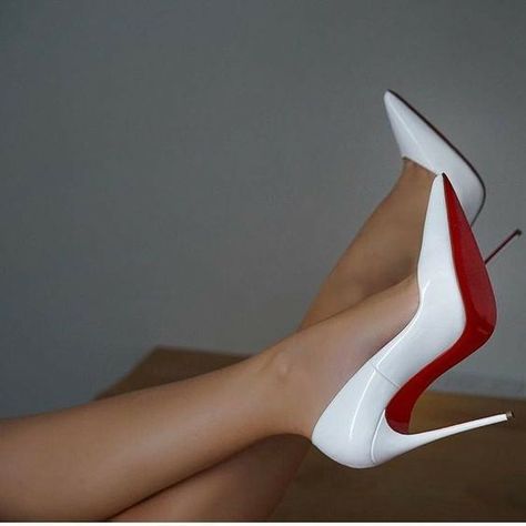 White High Heels Hak Tinggi, Trendy High Heels, Red Bottom Heels, High Heels Classy, White High Heels, Red Bottom, Heels Classy, Louboutin Heels, White Heels