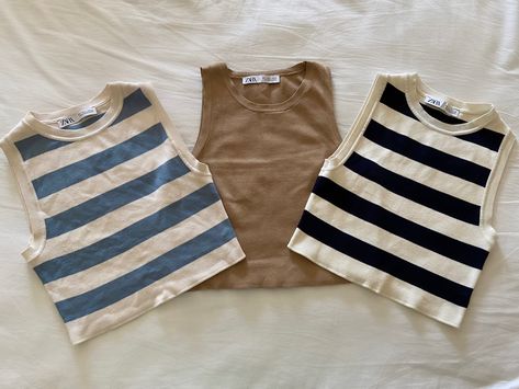 Striped Outfit Aesthetic, Zara Clothes Aesthetic, Stripped Tops Outfits, Beige Tank Top Outfit, Zara Top Outfit, Aesthetic Tank Tops, Zara Striped Top, Zara Aesthetic, Bridal Boutique Interior