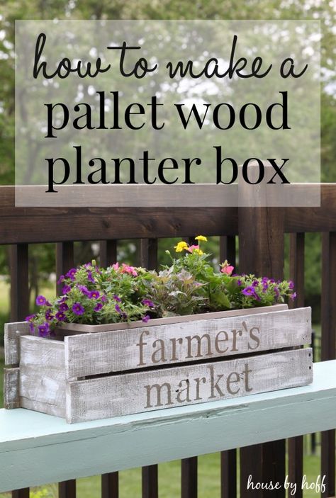 DIY Pallet Wood Planter Box {Summer Celebration 2015!} - House by Hoff Pallet Wood Planter, Wood Craft Projects, Wood Planter, Wood Planter Box, Pallet Creations, Pallet Crafts, Diy Holz, Wood Ideas, Summer Celebration