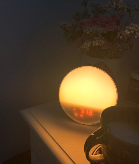 Early Clock Aesthetic, Sunrise Simulation Alarm Clock, Alarm Clock Light, Sunlight Alarm Clock, 7am Alarm Clock Aesthetic, Sunrise Alarm Clock Aesthetic, Cute Alarm Clocks, Alarm Clock Aesthetic, Sunrise Clock