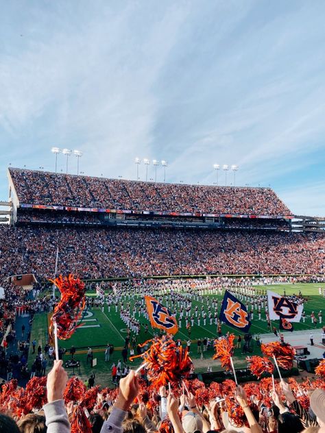 Jordan Hare Stadium, University Of Auburn, Auburn Aesthetic Wallpaper, Uiuc Aesthetic, Auburn College Aesthetic, Auburn University Aesthetic, Auburn University Dorm, Auburn Wallpaper, Auburn Aesthetic