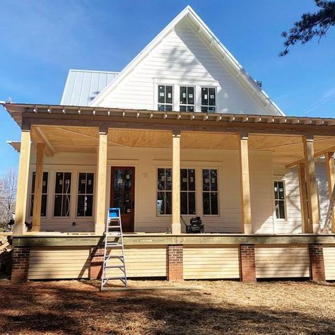 White farmhouse four gables house plan back porch and exterior painted White Dove Benjamin Moore Four Gables House, Four Gables House Plan, Four Gables Farmhouse, Four Gables, Dream House Country, White Dove Benjamin Moore, Southern Porches, Gable House, House Country