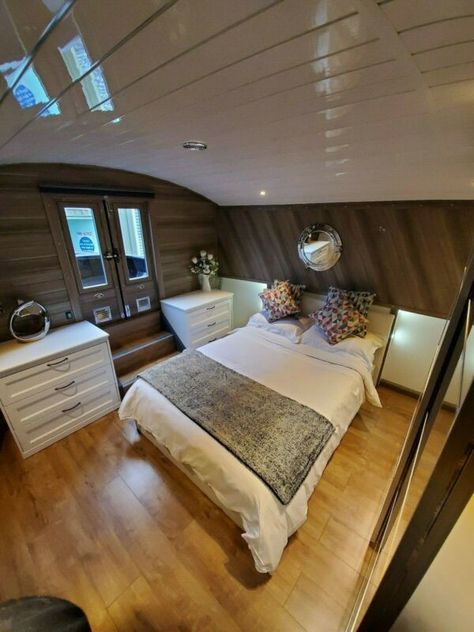 Boat Bedroom, Canal Boat Interior, Barges For Sale, Barge Boat, Narrowboat Interiors, Boat Interior Design, Boat House Interior, Houseboat Living, Boat Interiors