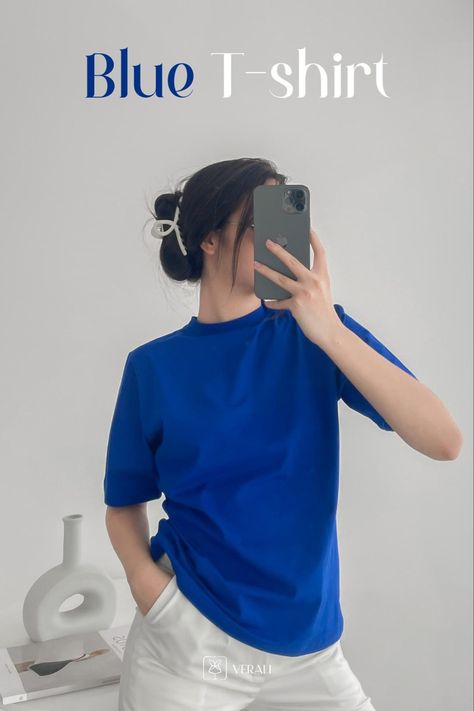 Blue Tshirt Outfit Aesthetic, Blue Tshirt Outfits Women, Blue T Shirt Outfit, Blue Tee Outfit, Electric Blue Outfit, Blue Tshirt Outfit, Genz Fashion, Casual Work Outfits Women, Soft Girl Outfits