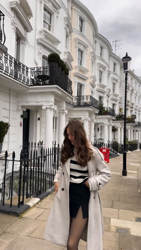 London Outfit April, Notting Hill Outfit, London Trip Outfit, Fallfashion Aesthetic, September Outfits, Notting Hill London, Aesthetic Girly, Best Winter Outfits, London Trip