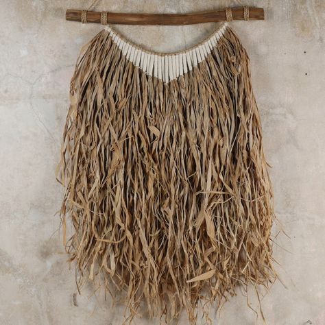 The Tali Putih Wall Hanger Natural Raffia Tribal Wall Hanging Raffia and String Wall Hanging Boho Wall Decor - Etsy Sweden Macrame Shell, Raffia Wall Hanging, Raffia Crafts, Joshua Tree Desert, Metallic Cowhide Rug, Palm Art, Twig Art, Patchwork Cowhide Rug, Yarn Wall Art