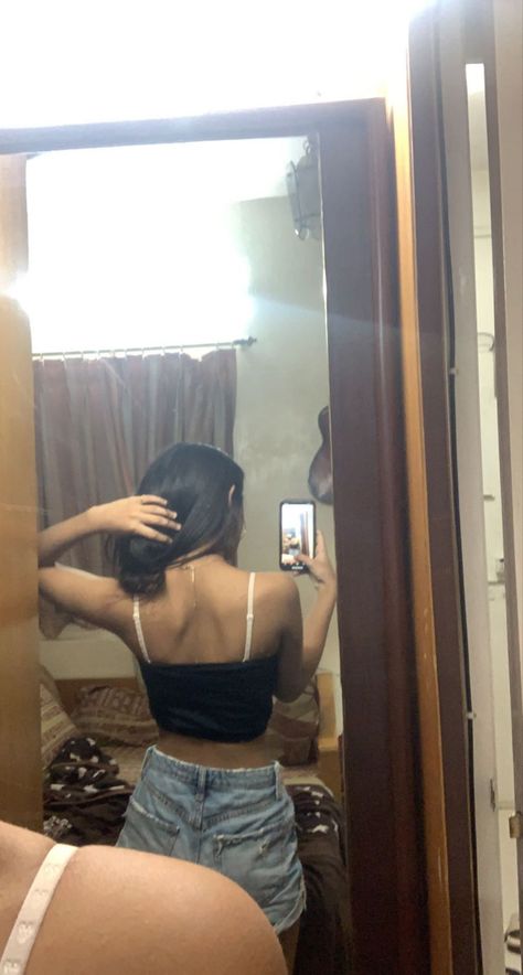 Cleavage Pic Hidden Face Aesthetic, Hot Pics With Hidden Face Short Hair, Cleavage Pic Hidden Face, Emoji Combinations, Indian Teen, Asian Short Hair, Electronic Circuit, Face Aesthetic, Gothic Anime