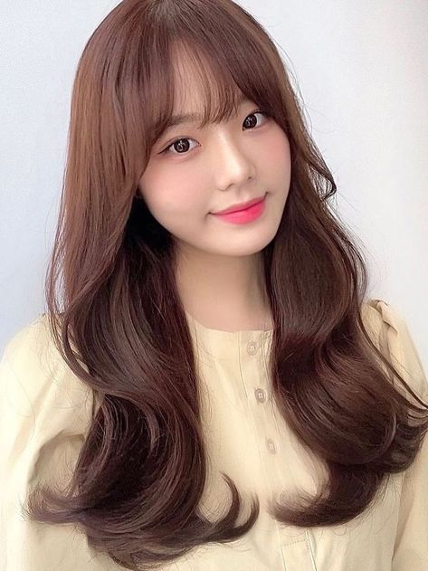 see through bangs (wispy bangs) for long wave hair Bangs Front, Air Bangs Long Hair, Korean Wispy Curtain Bangs Long Hair, Air Bangs Hairstyles, Slim Bangs, Normal Bangs, Front Bangs With Layers, Curtain And Wispy Bangs, Bangs With Medium Hair Wavy