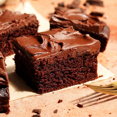 Moist Chocolate Fudge Cake Best Moist Chocolate Cake Recipe, Best Moist Chocolate Cake, Moist Chocolate Cake Recipe, Chocolate Cake Recipe Moist, Chocolate Fudge Frosting, Cake Recipe Easy, Fudge Frosting, Easy Chocolate Cake, Food Scientist