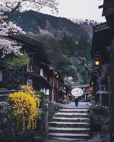 The historic post town of Tsumago-juku retains an old world charm with quaint wooden buildings housing local shops and hiking through the area is a popular activity. Tell us your favorite rural Japan spots! 📸CREDIT: @cacadoresdelendasjapao1 ~ ~ #VisitJapan #Nagano #Cityscape #Nostalgic #StayInspired #Outdoor #Tradition Tag 📸 photos #VisitJapanUS to give us permission to repost [...] The post Visit Japan: The historic post town of Tsumago-juku retains an old world charm with quaint wo… ap Japanese Countryside, Japanese Town, Japanese Village, Japanese Landscape, Japan Aesthetic, Aesthetic Japan, Japanese Architecture, Visit Japan, Nagano