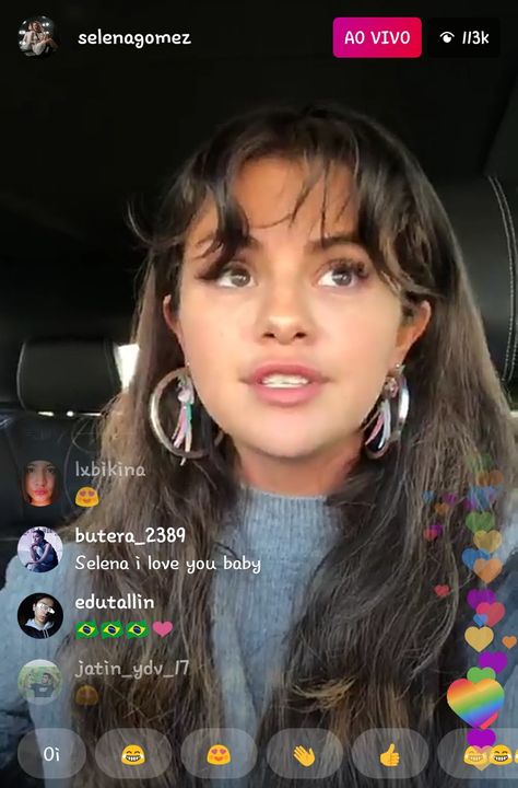 Selena Gomez Selena Gomez Hair 2022, Bangs Selena Gomez, Fringe Curtain Bangs, Pearlescent Hair, Selena Gomez Bangs, Selena Gomez Live, Selena Gomez Short Hair, Selena Gomez Hair, Short Grunge Hair