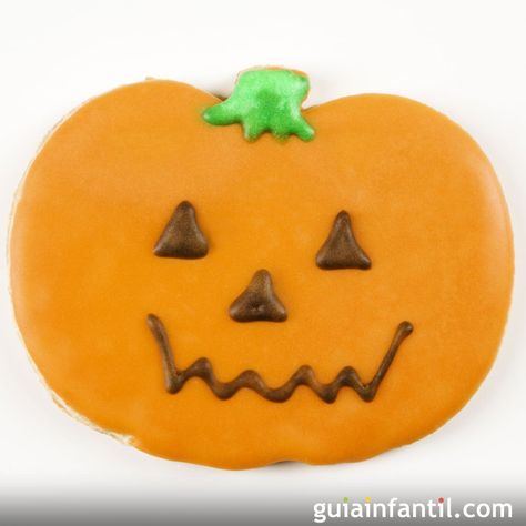 Prepara con tus hijos esta receta de galletas de calabaza para Halloween. Galletas divertidas para la fiesta de Halloween. Recetas infantiles para Halloween. Galletas para una fiesta de Halloween con niños. Sugar Cookie Designs, Halloween Cookies, Cookie Designs, Cooking With Kids, Pumpkin Carving, Sugar Cookie, Carving, Halloween, Art