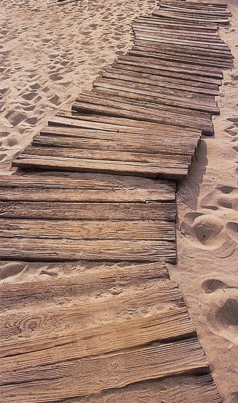 Boardwalk Beach, Home By The Sea, Beach Path, Pastel Sec, Beach Wood, Beach Boardwalk, Beach Aesthetic, Beach Cottages, Pragmatic Play