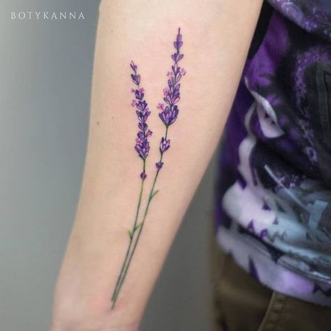 Lavender Stem Tattoo, Lavender Arm Tattoo, Antiquity Tattoo, Sapphic Tattoo, Lavender Tattoos, Beachy Tattoos, Botanical Tattoos, Cream Tattoo, 16 Tattoo