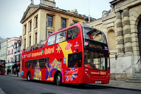 Open-Topped Bus Tours of Oxford - City Sightseeing Oxford Oxford City, Sightseeing Bus, Bus Coach, London Bus, Open Top, Walking Tour, Buses, 15 Minutes, Oxford