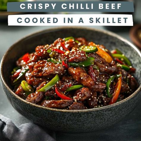 Chilli Beef Recipe, Crispy Chilli Beef, Beef Sauce, Crispy Beef, Sweet And Spicy Sauce, Duck Sauce, Beef Recipe, Tender Beef, Quick Weeknight Dinners