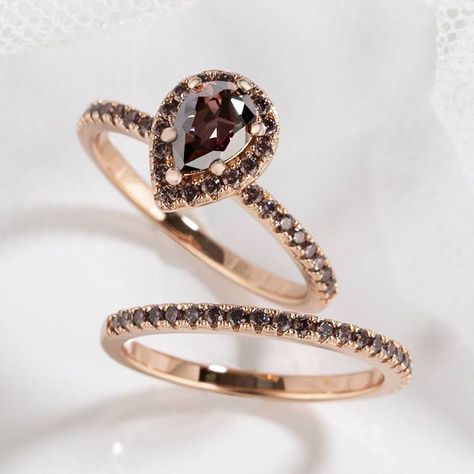 Rose Gold And Chocolate Diamond Ring, Chocolate Diamonds Engagement, Chocolate Rings Engagement, Chocolate Engagement Rings, Chicken Rings, Chocolate Diamond Engagement Ring, Chocolate Diamond Wedding Rings, Chocolate Diamond Ring Engagement, Chocolate Rings