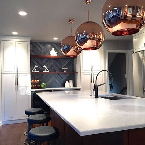 Loving this Kitchen by @christinekohutinteriors featuring our Milan Gray Marble Backsplash #BeBold! Gold Kitchen Decor Ideas, Pink And Gold Kitchen, Gold Kitchen Decor, Rose Gold Interior, Rose Gold Kitchen, Copper Interior, Open Plan Kitchen Living Room, Honed Marble, Kitchen Decor Ideas