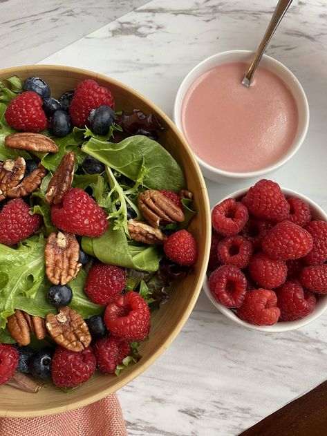 Berry Salad with Creamy Raspberry Dressing Raspberry Salad Recipes, Raspberry Dressing, Raspberry Vinaigrette Salad, Raspberry Salad, Raspberry Yogurt, Raspberry Vinaigrette, Vinaigrette Salad, Berry Salad, Yogurt Dressing