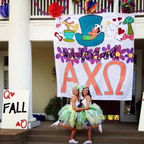 Alice in Wonderland Bid Day! #SFAAXO #sorority #recruitment #AlphaChiOmega <3 Alice In Wonderland Sorority Theme, Alice In Wonderland Bid Day, Sorority Recruitment Themes, Panhellenic Recruitment, Rush Themes, Sorority Themes, Sigma Alpha Iota, Recruitment Themes, Hoco Ideas