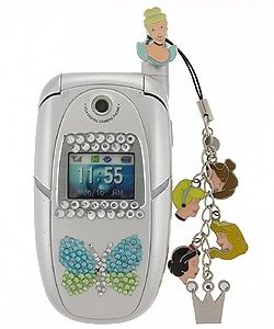 during the 2000's, cell phones became very popular and fashions for cell phones became even more popular. Celebrities would have bejeweled phones with antenna charms. Companies hurried to come out with new phone decorations. 2000s Phone, Flip Phone Aesthetic, Cell Phone Antenna, Nostalgia 2000s, Book Socks, Hotline Bling, Sequin Purse, Signal Booster, School Things