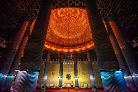 Visiting mosques is a learning experience. Be respectful and know what to wear, how to behave, and customs like not pointing your feet towards Mecca. Interior Masjid, Manado, Mecca, Southeast Asia, What To Wear, Indonesia