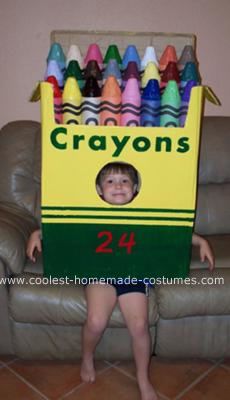 Coolest Homemade Costume- crayon box from cardboard box, tubes, & I'd think some type of upside down styro-cups Crayon Box Costume, Crayola Costume, Carnaval Kids, Boxing Halloween Costume, Crayon Costume, Box Costumes, Costume Works, Homemade Halloween Costumes, Diy Kostüm