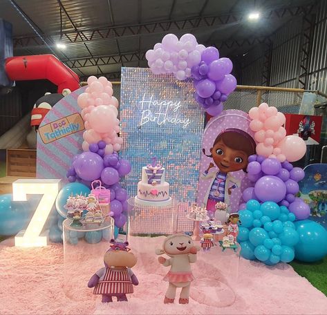 Doc Mcstuffins Balloon Arch, Doctor Mcstuffins Party Ideas, Doc Mcstuffins Birthday Party Ideas Cake, Dr Mcstuffins, Doc Mcstuffins Birthday Party Ideas, Doctor Mcstuffins, Doctor Party, Doc Mcstuffins Birthday Party, Doc Mcstuffins Party