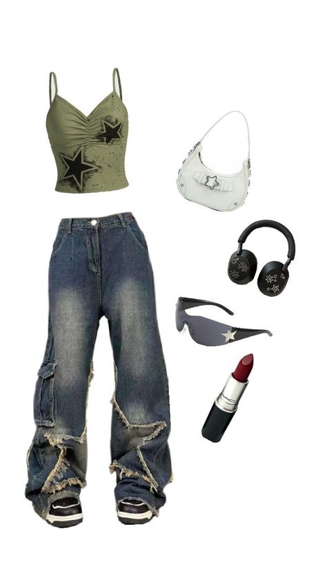 #star #ootd #suta #outfit #fashion Pop Star Aesthetic Outfit, Goo Goo Dolls Concert Outfit, Y2k Outfits Star, Star Jacket Y2k, Starcore Outfits, Star Girl Clothes, Star Top Outfit, Star Aesthetic Clothes, Star Y2k Aesthetic