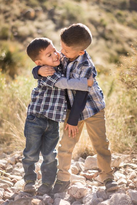 Because I have a BROTHER, I'll always have a FRIEND. #Brothers #Photosession 2 Brothers Photography Poses, Brothers Photo Shoot, Brother Photoshoot, Sibling Shoot, Brother Poses, Breakup Dp Photo, Boys Halloween Costumes Diy, Women Drinking Wine, Brother Pictures