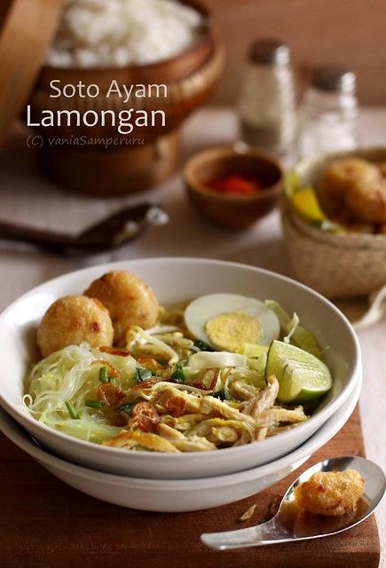 Soto Lamongan, Food Photography Composition, Malay Food, Food Photoshoot, Indonesian Cuisine, Singapore Food, Malaysian Food, East Java, Food And Travel