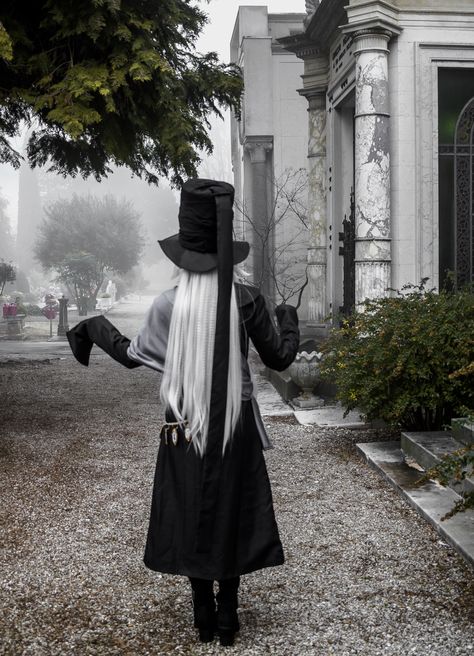 Undertaker Aesthetic, Kuroshitsuji Aesthetic, Undertaker Fanart, Undertaker Cosplay, Black Butler Undertaker, Black Butler Cosplay, Foggy Day, Danganronpa Game, Black Butler 3