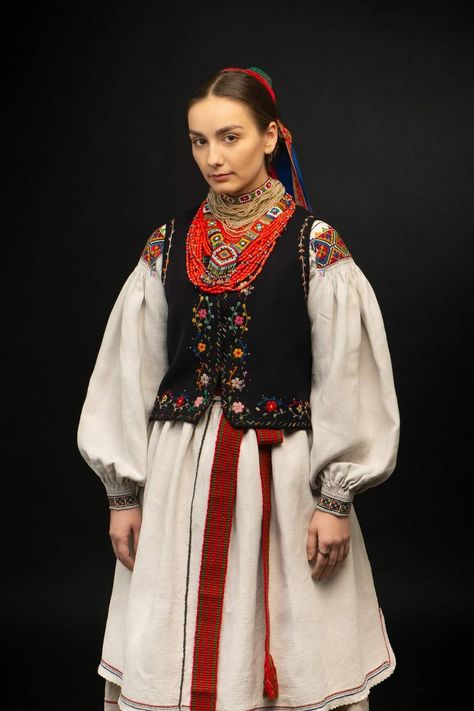 Slavic Clothing, Ukrainian Fashion, Russian Clothing, Greek Culture, Folk Dresses, Russian Fashion, Traditional Costume, Central Europe, Folk Costume