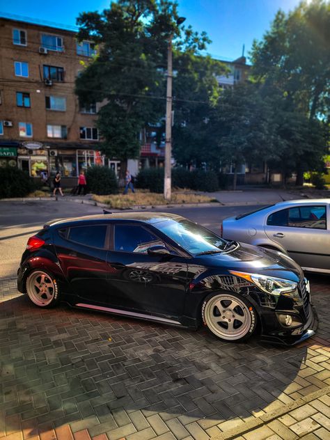 First Car Ideas, Hyundai Veloster Turbo, Veloster Turbo, Hyundai Veloster, Air Suspension, Car Ideas, First Car, Custom Cars, Sports Cars