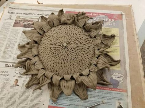 Pottery Sunflower, Ceramic Sunflower, Sunflower Ceramic, Pottery Flowers, Flower Sculpture, Hand Building, Pottery Handbuilding, Flower Sculptures, Garden Pottery