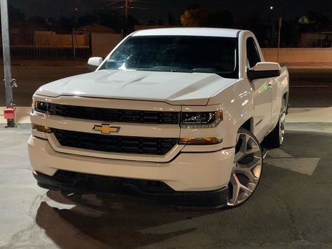 2016 CHEVROLET SILVERADO  SINGLE CAB  Just came in 🔥🔥🔥🔥🔥 Call us @ 909 206 1420 #automotrizmichoacan #silverado#silveradocustom#… Single Cab Silverado, Chevrolet Silverado 2016, Silverado Single Cab, Chevrolet Silverado, Cars And Motorcycles, Chevy, Suv Car, Suv, Cars