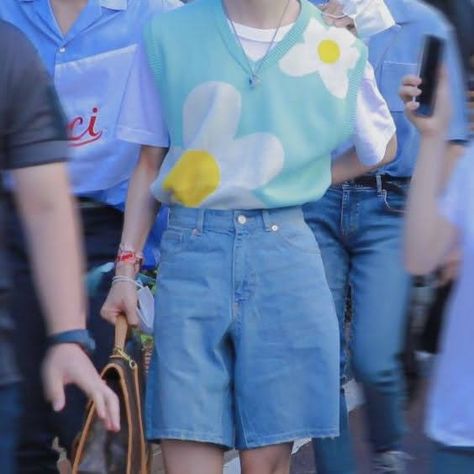 Softboy Aesthetic Outfits Men Summer, Pastel Guy Outfits, Masc Pastel Outfits, Cute Clothes Male, Fem Summer Outfits, Chanhee Outfits, Kidcore Outfit Boy, Cute Male Outfits, Pastel Boy Outfit