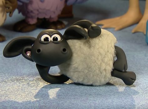 Timmy Time, Baby Sheep, Shaun The Sheep, Funny Doodles, Cute Little Things, Funny Reaction Pictures, Cartoon Profile Pics, Art Collage Wall, Cute Disney