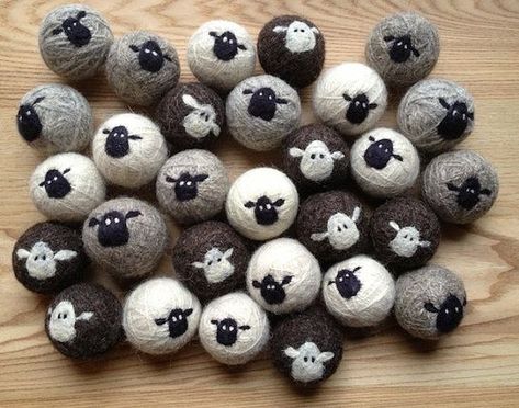 Tovad Ull, Sheep Crafts, Felted Soap, Dryer Balls, Wool Dryer Balls, Needle Felting Projects, Wool Projects, Wool Balls, Felting Tutorials